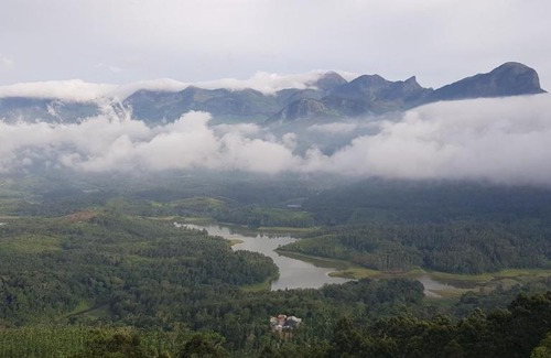 Pirmed House | Sathram air strip cottage