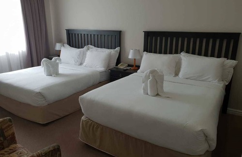 Jeffreys Bay Hotel | Savoy hotel