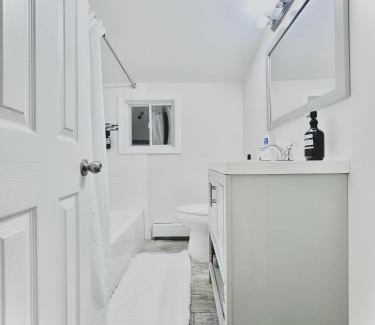 Shirley House | Savvy Beach Stay