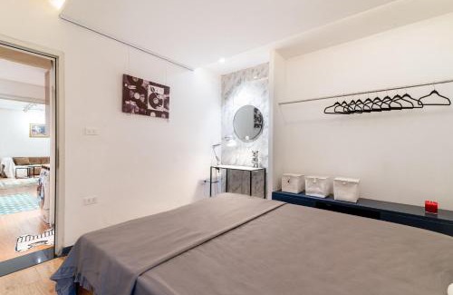 Trang Tien House | SaziHome Le Thanh Tong Hanoi