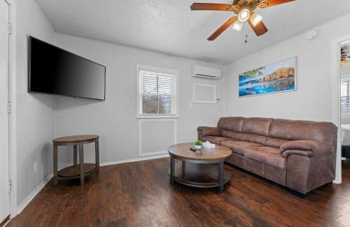 Indian Point Apartment | SC15- Silver Cove 15 condo