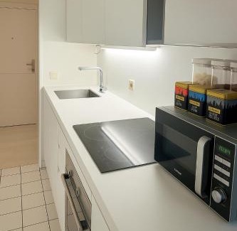 Nommern Apartment | Scandi Design 1BD Apartment - Workspace Parking