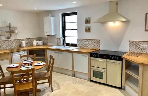 Torquay City Centre House | Scarborough House - Adults only holiday home
