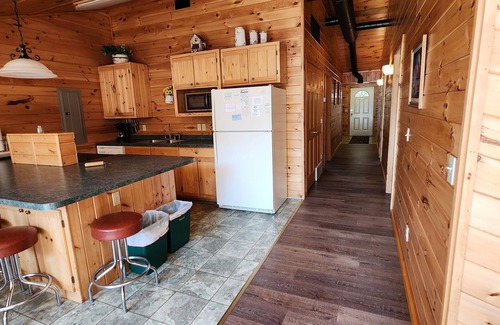 Chief Lake Resort | Scarlet Oak Cabin- Cabin on the Chippewa Flowage within a Resort
