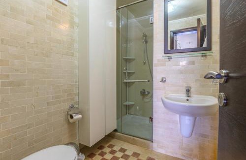 Kfardebian Apartment | Scenic 2-BR Tilal Assal