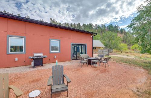 Rapid City Apartment | Scenic Black Hills Escape 17 Mi to Mount Rushmore