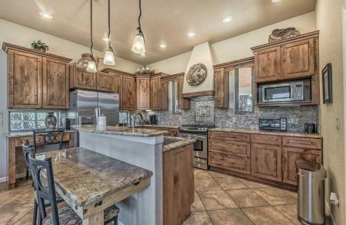 Ruidoso House | Scenic Ruidoso Home with Large Deck and Hot Tub!