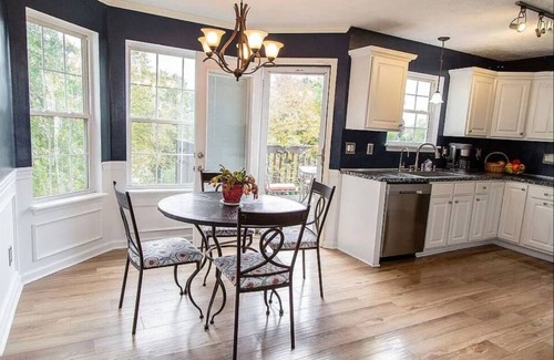 Masterson Station House | Scenic View by the Pond in Lexington