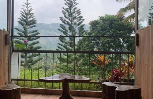 Devikolam House | Sceva's Garden Home - Double Room with balcony - 1 n