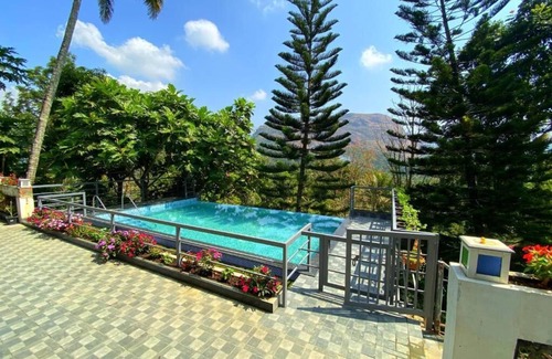 Devikolam House | Sceva's Garden Home - Double Room with balcony - 1 n