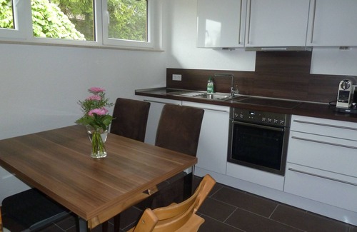 Hinterzarten Condo | Schöne Ferienwohnung mit Exkl. Sauna und Garten