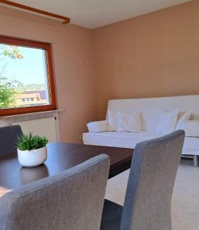 Oberkalbach Apartment | Schöne Wohnung am Tor zur Rhön