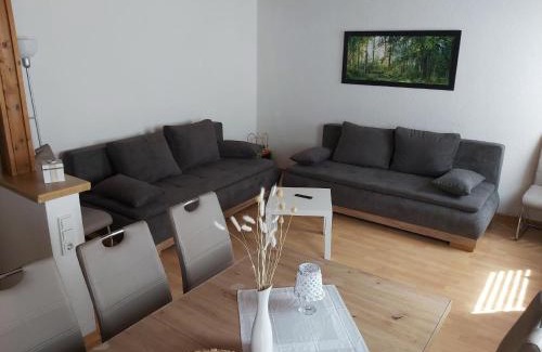 Kovenig House | Schönes Ferienhaus in Kövenig mit Terrasse, Garten und Holzkohlegrill