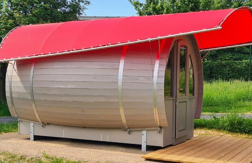 Uslar Other | Schlaffässer am Schmetterlingspark