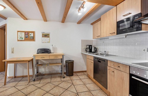 Dachsberg Apartment | ‘Schwalbennest’, the large holiday flat on the ground floor offers space for 2 to 5 people.