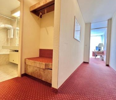 Altensteig Apartment | Schwarzwaldapartment Nr 14 40qm Zwei Einzel Betten Rustikal
