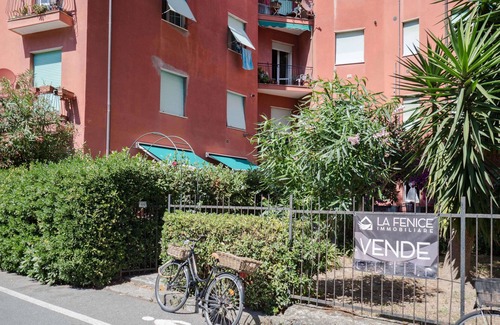 Cinque Terre Apartment | Scimiscià 2-bedroom Apartment with AC