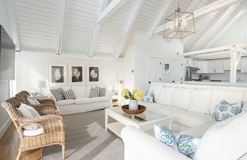 Siasconset House | Sconset Home: Renovated, Light and Bright on an Oversized Property
