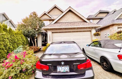 Willoughby Villa | Scorpion Hiuse Langley - Semi-basement Suite