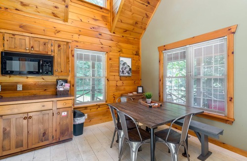 Millersburg Cabin | Scotch Pine . Trailside Lodging