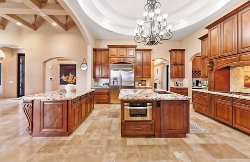 North Scottsdale House | Scottsdale Oasis: 6BR, Dual Pools & 12-Person Spa