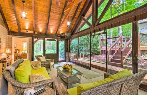 Beech Mountain House | Screened Porch and 3 Decks Beech Mountain Cabin