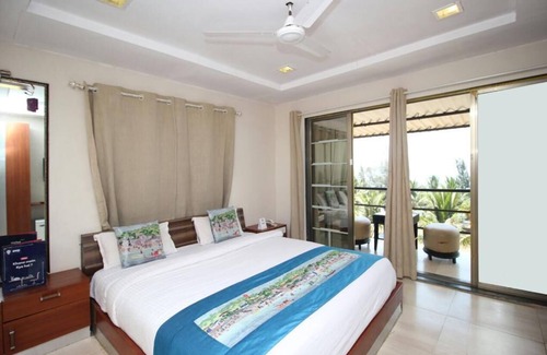 Murud Hotel | Sea Breeze Beach Resort