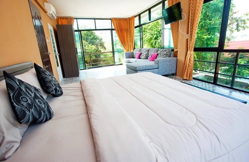 Cha-am House | Sea Breeze Guest House