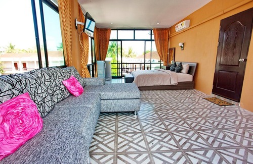 Cha-am House | Sea Breeze Guest House