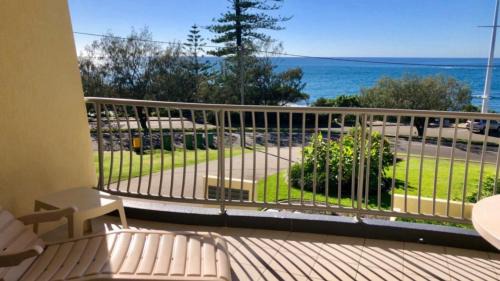 Kings Beach Apartment | Sea Eagles Unit 4