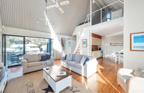 Hyams Beach House | Sea Loft at Hyams Beach