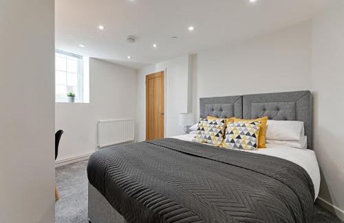 Mumbles Apartment | Sea Salt and Serenity-2 bedroom flat in The Mumbles-free parking
