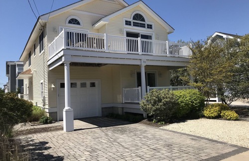 Avalon House | Sea Shore Home! Steps away from beach, boardwalk and entertainment.