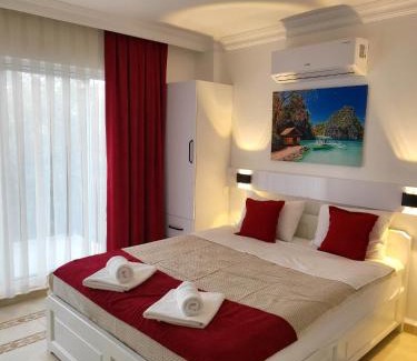 Kalkan Apartment | Sea view 5 En-suit villa, pool heatable, free WIFI VillaHappy in Kalkan