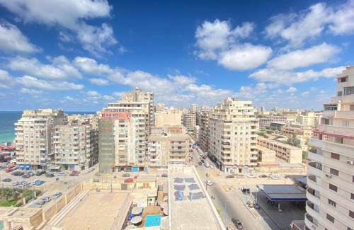 Bab Sharqi Apartment | Sea view apartment 3 bedrooms 2 toilets 3 air conditioners