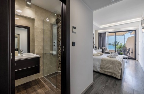 Stobrec House | Sea View Luxury Rooms Seven of Nine