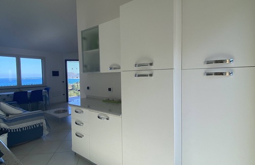 Siniscola Villa | Sea-View Spacious Modern Villa - under 10 mins walk to the beach!