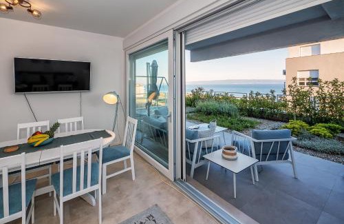 Znjan Apartment | Sea view with garden apartment Joshua