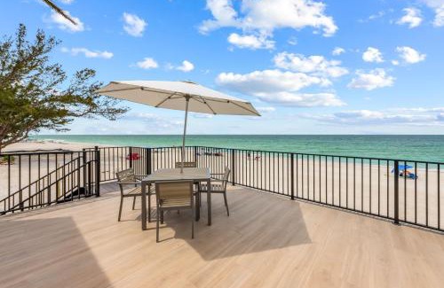 Bradenton Beach Hotel | Seabreeze at Anna Maria Island Inn