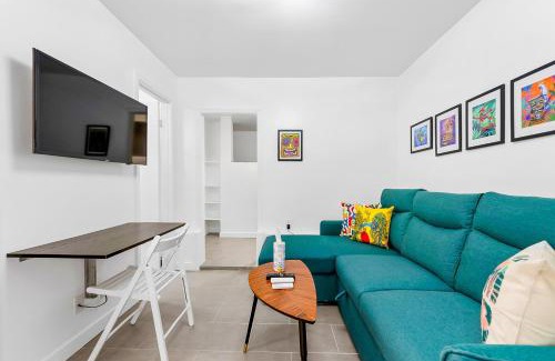 Hawaii Kai Hotel | Seabreeze Hideaway B 30 Night Minimum