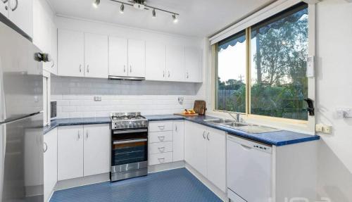Tootgarook House | Seabreeze - Minutes from the Beach