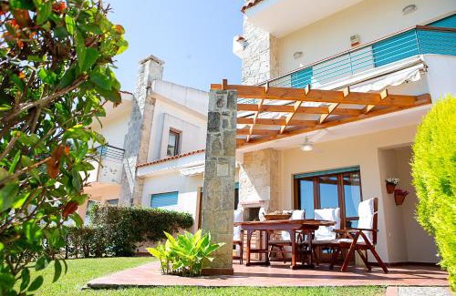 Kallithea House | Seabreeze Serenity Residence