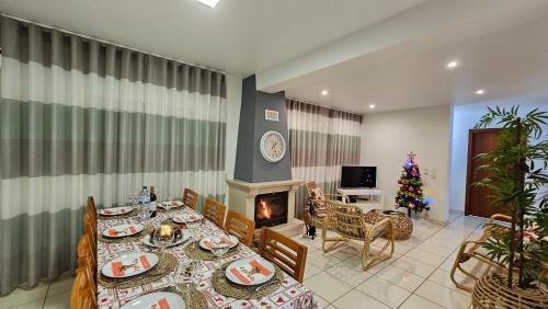 Sao Pedro da Cadeira House | Seabreeze- Sea View-Heated Pool-Near Ericeira