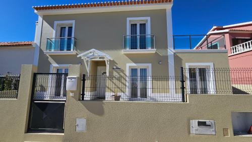 Sao Pedro da Cadeira House | Seabreeze- Sea View-Heated Pool-Near Ericeira