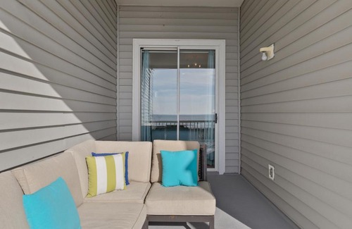 Folly Beach House | Seacoast Villa 2 Ocean View 2 Blocks from Center Street