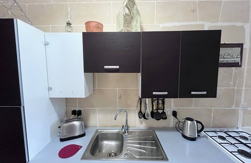 Marsalforn Apartment | Seafront apartment in Marsalforn, Gozo