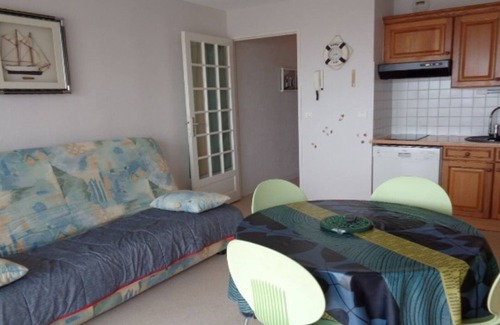 Merlimont-Plage Apartment | Seafront Apartment with Balcony, Parking & Elevator in Merlimont