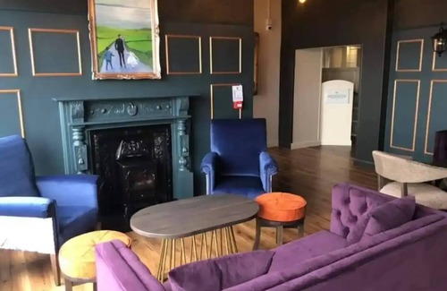 Greencastle House | Seafront Castle Inn - just off the Ferry!