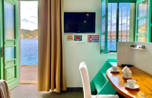 Symi Apartment | Seafront - Harbour view , Pitini 1