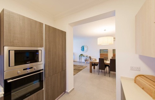 Sliema Apartment | Seafront LUX APT IN Fort Cambridge